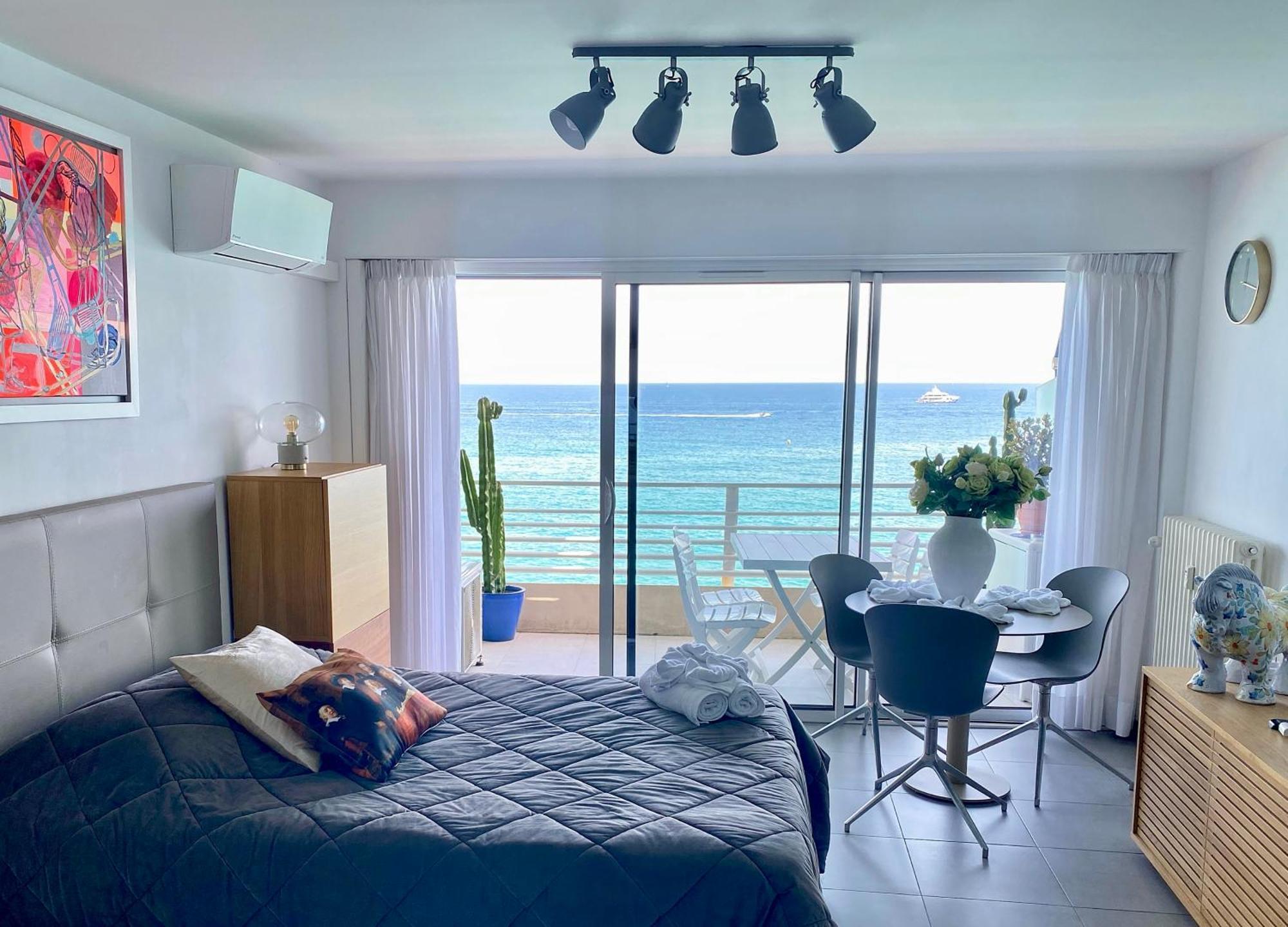 Appartement Sea View Studio, Huge Terrace On The 4Th Floor à Menton Extérieur photo